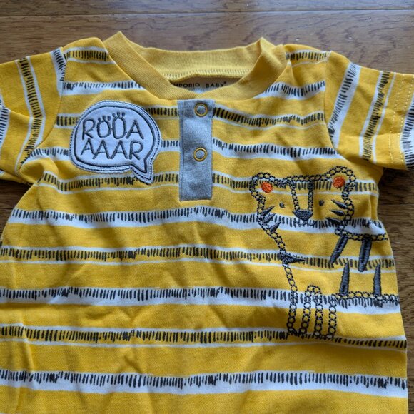 Baby Emporio - Yellow Striped Lion / Tiger Short Romper - Picture 3 of 7